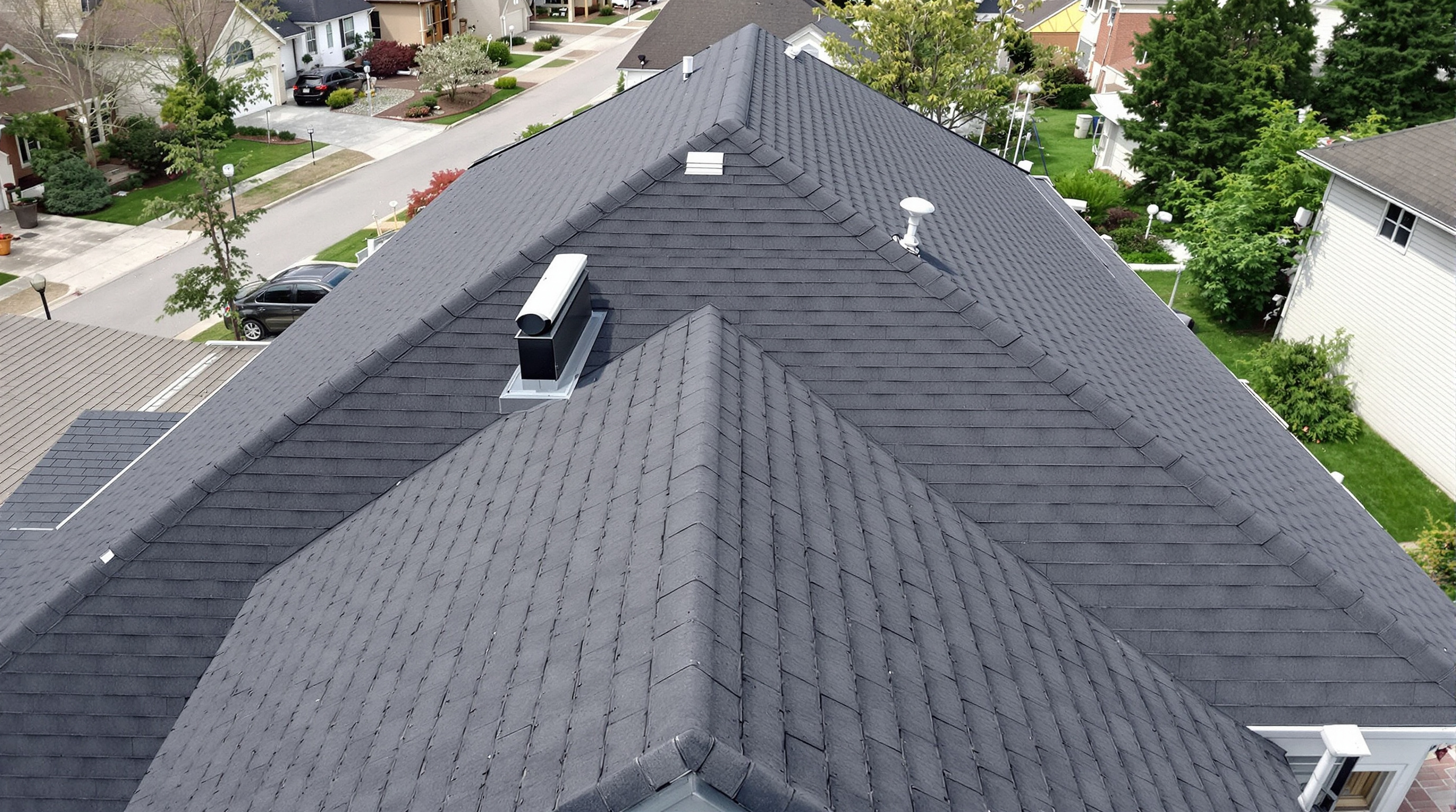 New charcoal architectural shingle roof on Oakland bungalow